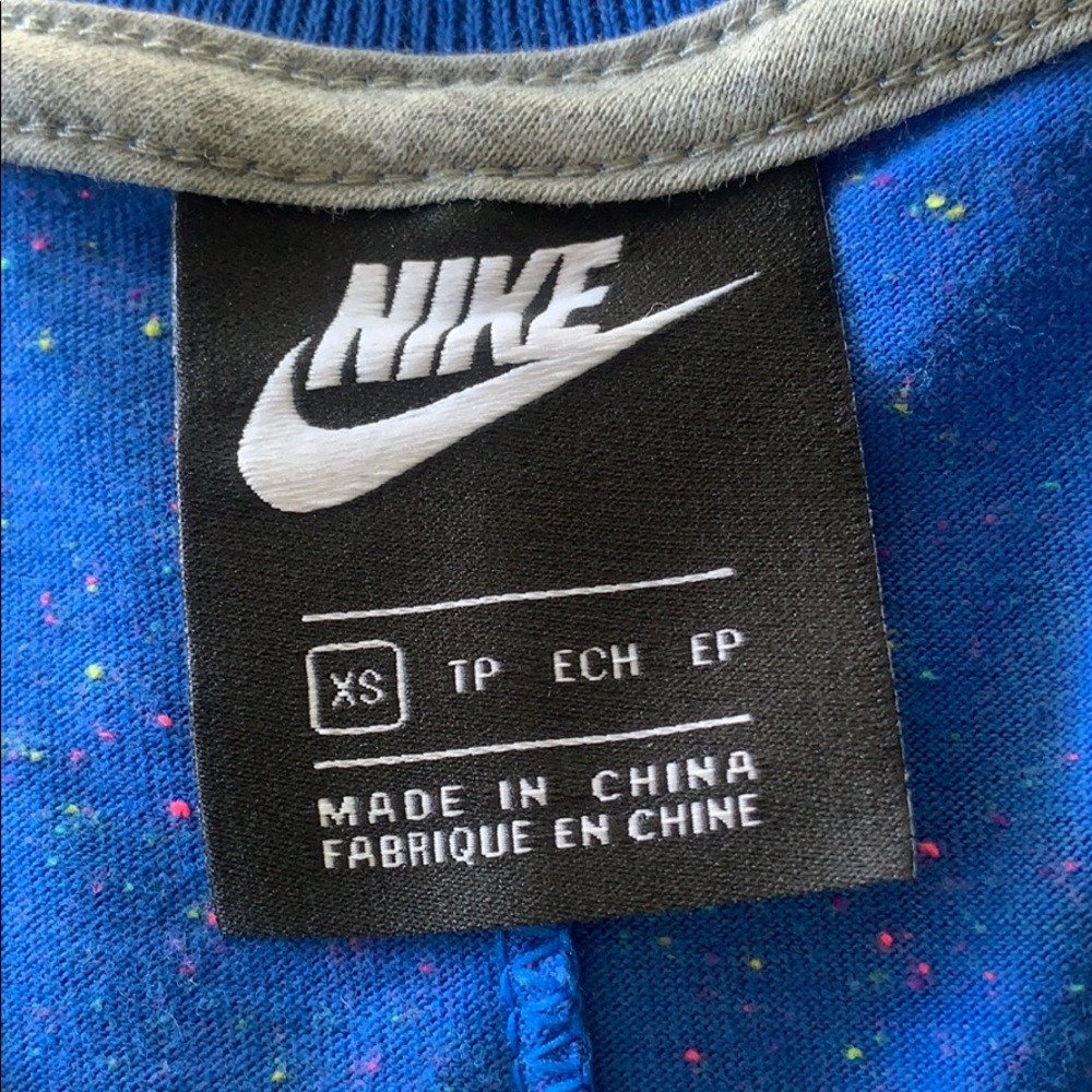 NIKE - Picture 5 of 5